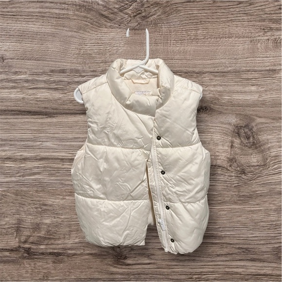 Girls Puffer Vest - Picture 3 of 3